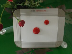 廣州諾迪士廠(chǎng)家訂做流線(xiàn)邊磁性白板公告白板宣傳白板好用白板