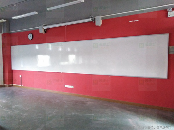 哪里可以訂制好質(zhì)量超長搪瓷白板，定做課室大白板，學(xué)校超長涂鴉白板